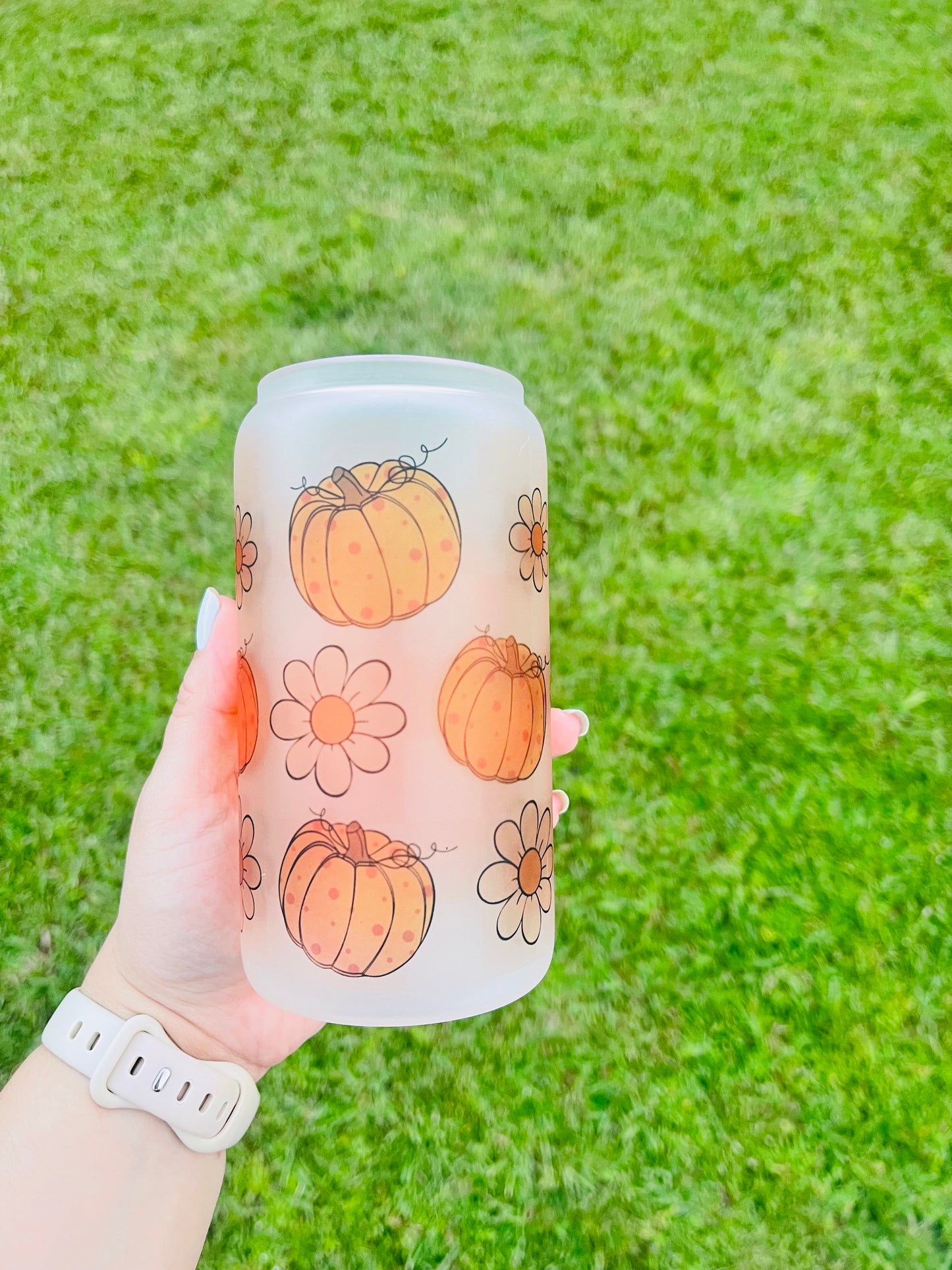 Cute Fall Pumpkin Glass cup, Orange fall glass cup, PSL glass cup,  pumpkin life glass cup