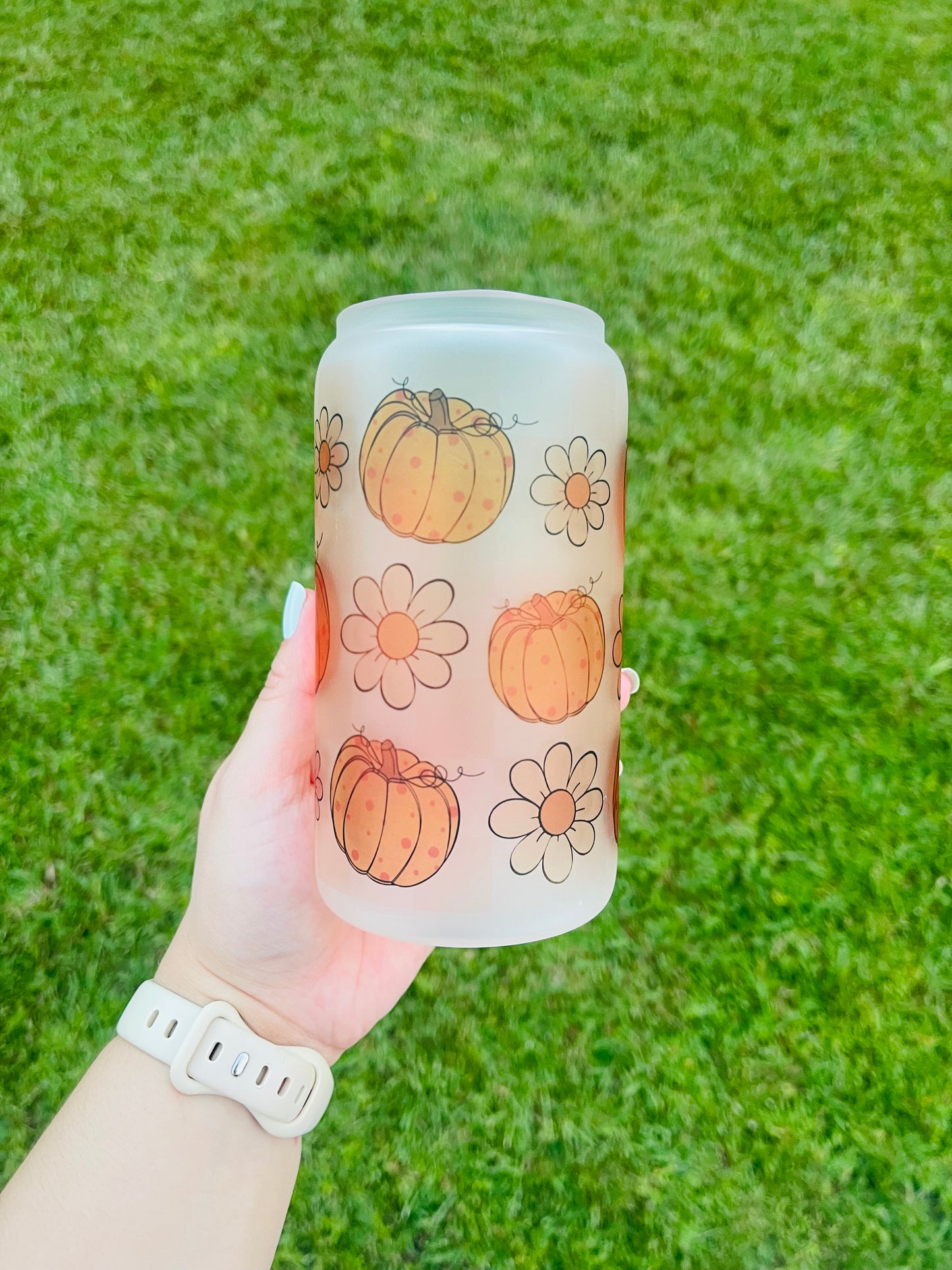 Cute Fall Pumpkin Glass cup, Orange fall glass cup, PSL glass cup,  pumpkin life glass cup