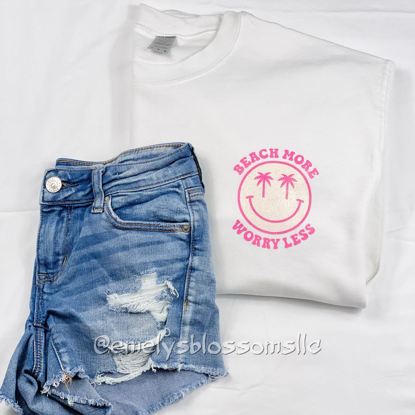 Beach More Worry Less Smile Face Crewneck | Smile Face | Beach | Cute Worry less | Trendy Crewneck | Pink | Palm trees | Crewneck