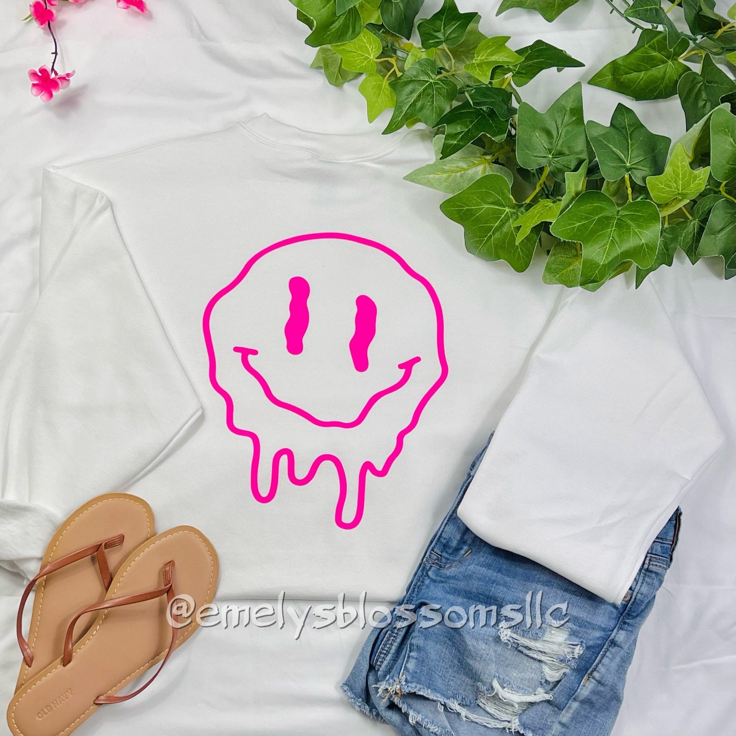 Melted Happy face crewneck | Melted | Hot Pink Smiling Face | Dripping Smiling Face | White Crewneck | Pink