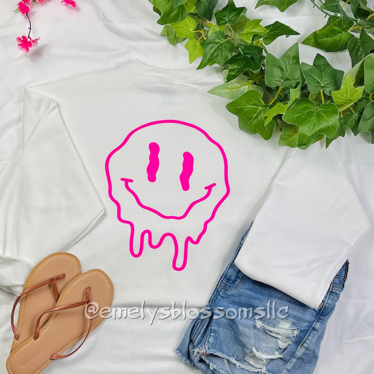 Melted Happy face crewneck | Melted | Hot Pink Smiling Face | Dripping Smiling Face | White Crewneck | Pink