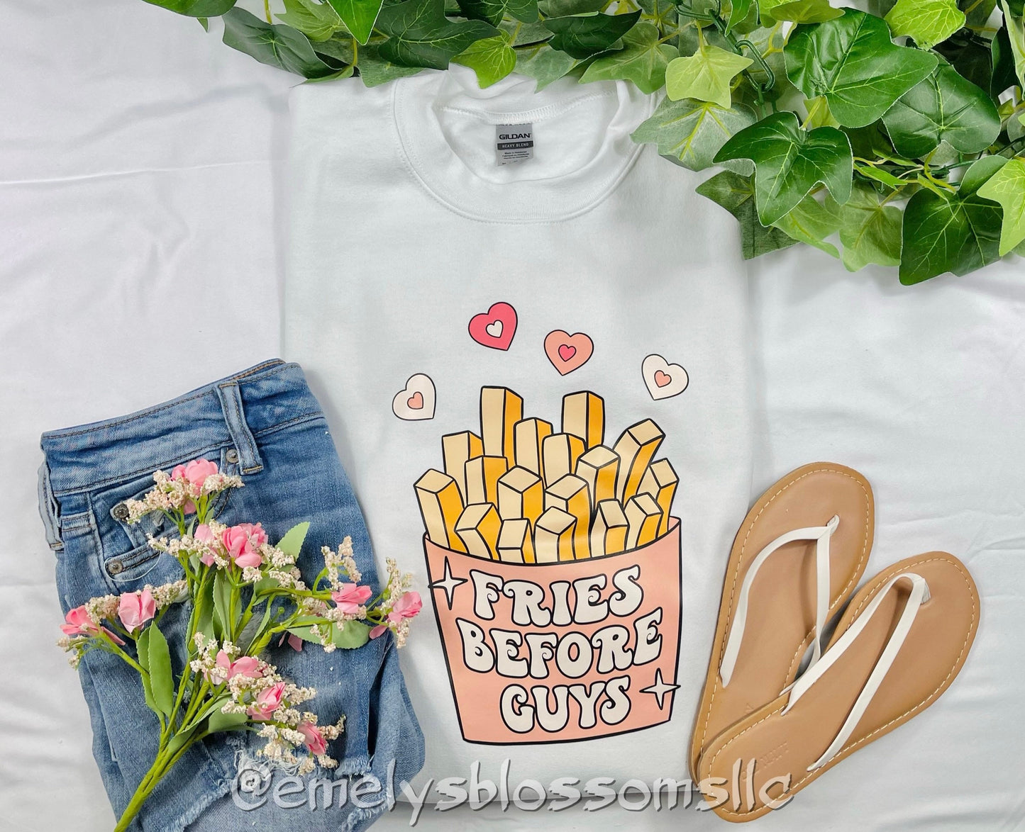 Fries before Guys Crewneck | Cute white Crewneck | hearts | Trendy sweater | Gift idea | Food | Fries | Positive Affirmations